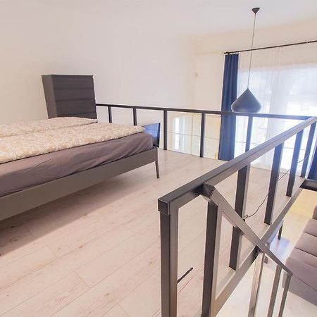 Industrial Double Loft Apartment Budapest Luaran gambar