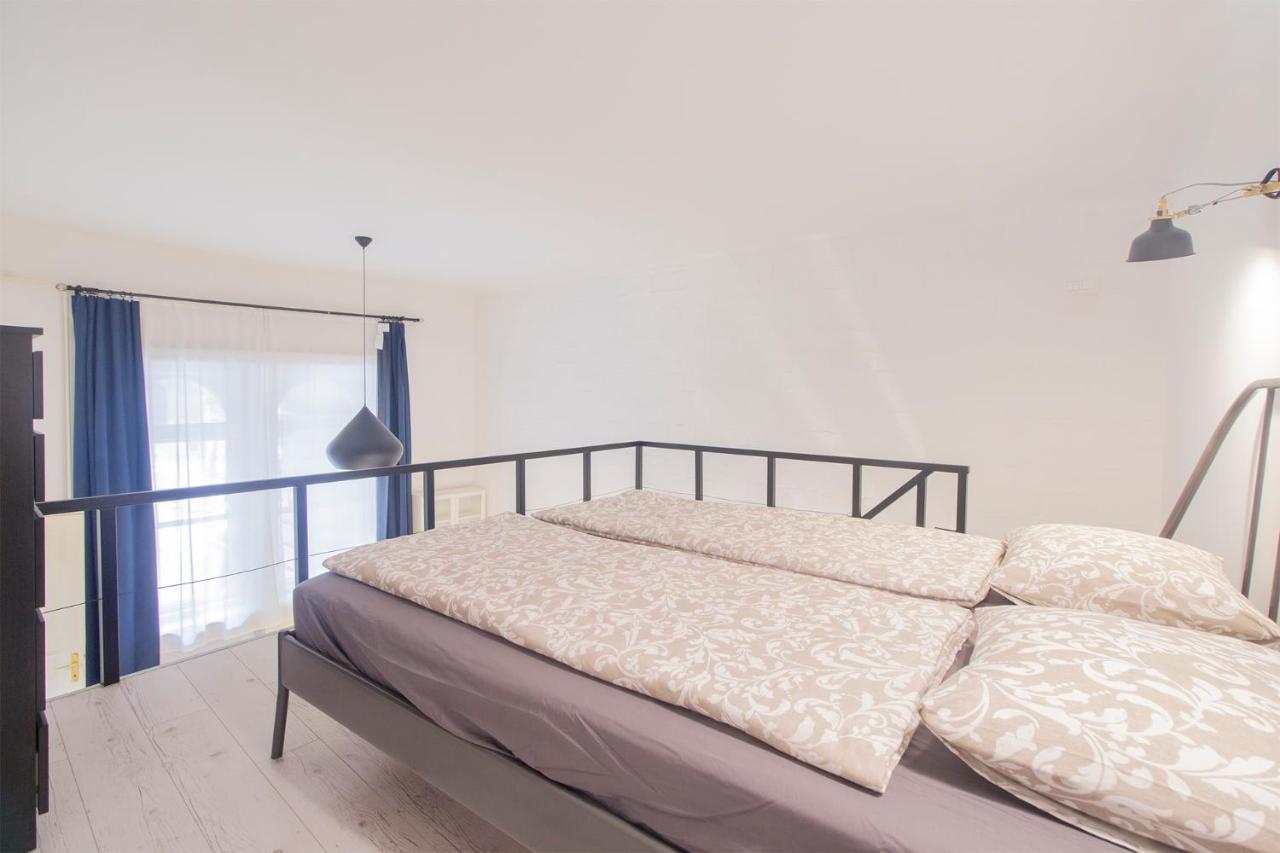 Industrial Double Loft Apartment Budapest Luaran gambar