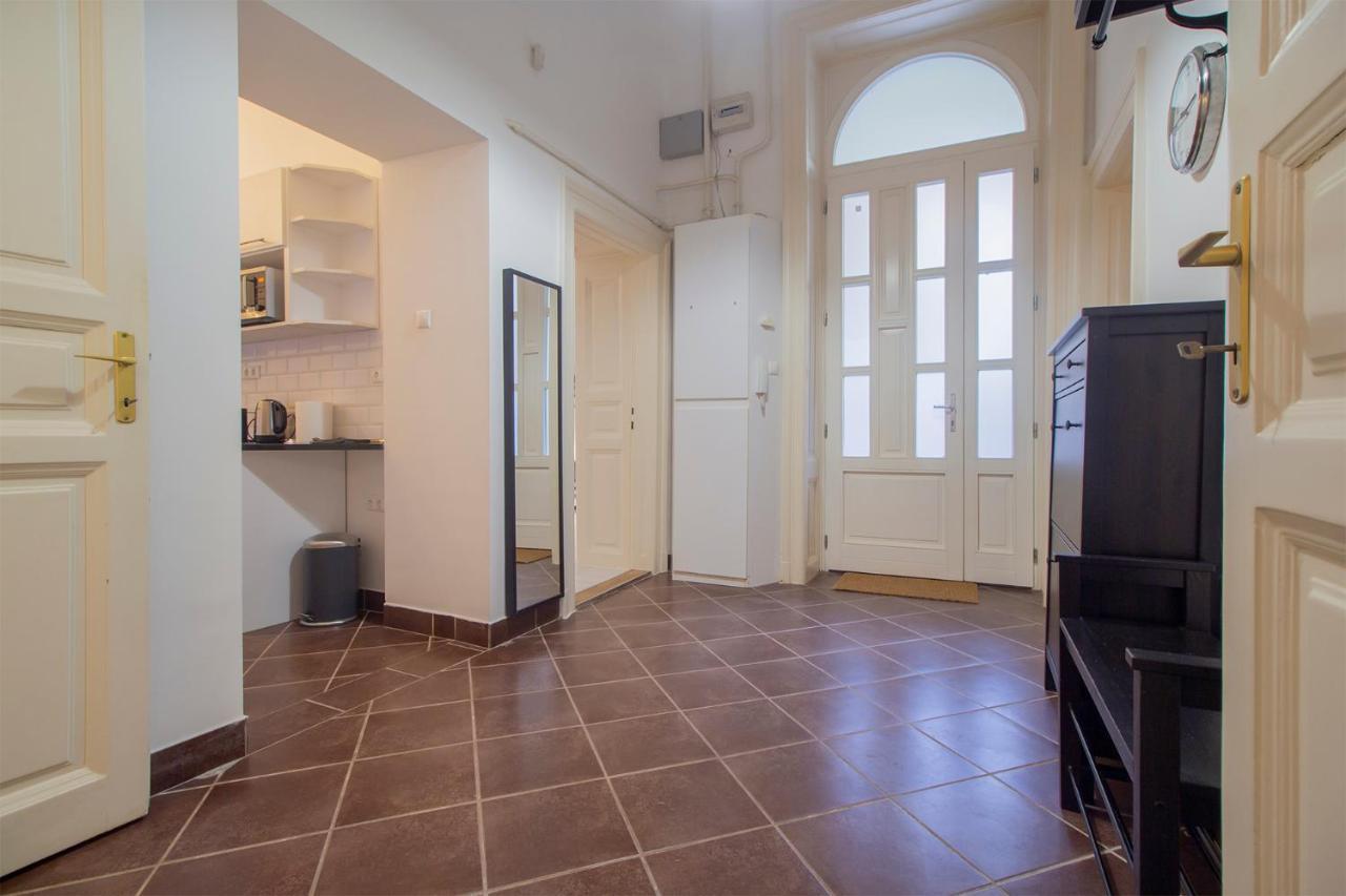 Industrial Double Loft Apartment Budapest Luaran gambar