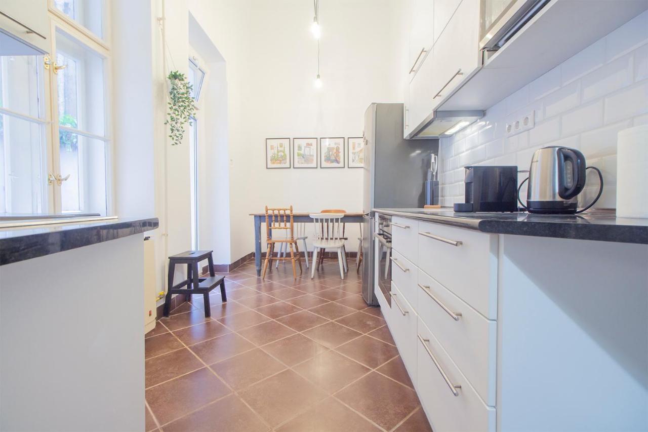Industrial Double Loft Apartment Budapest Luaran gambar