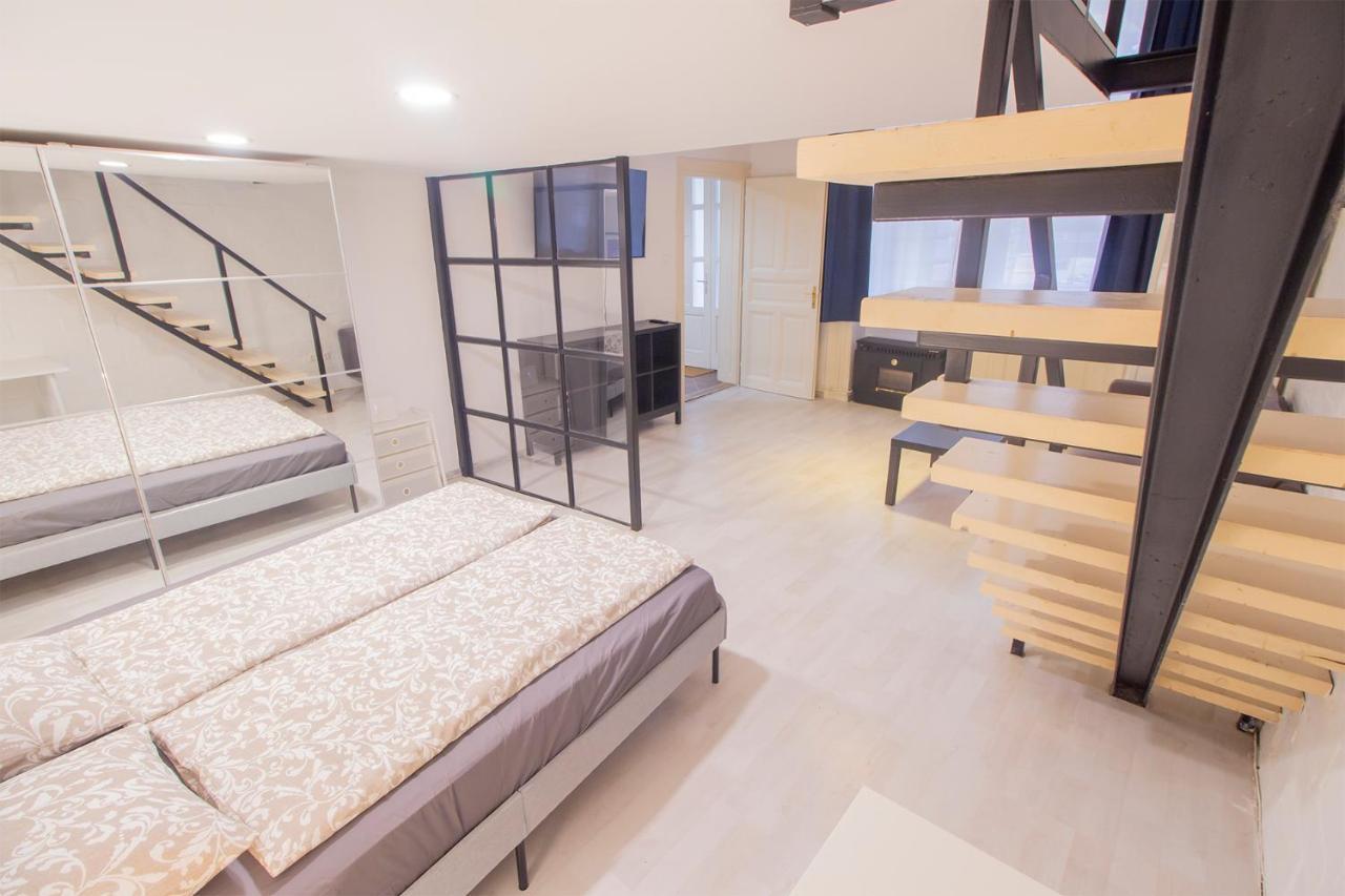 Industrial Double Loft Apartment Budapest Luaran gambar